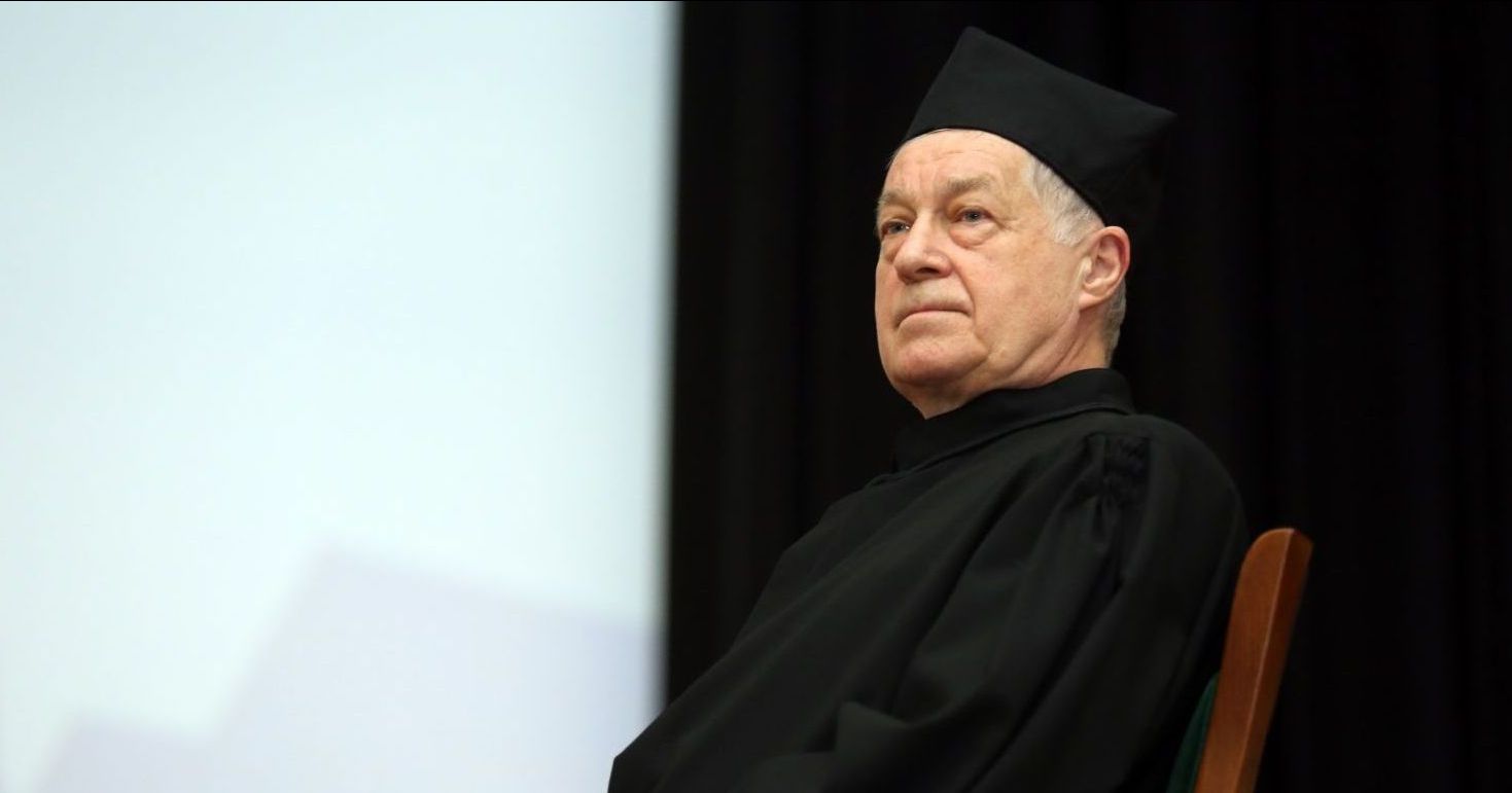 Prof. Andrzej Cichocki with the Gabor Prize