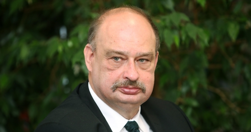 Profesor Wojciech Polak z orderem