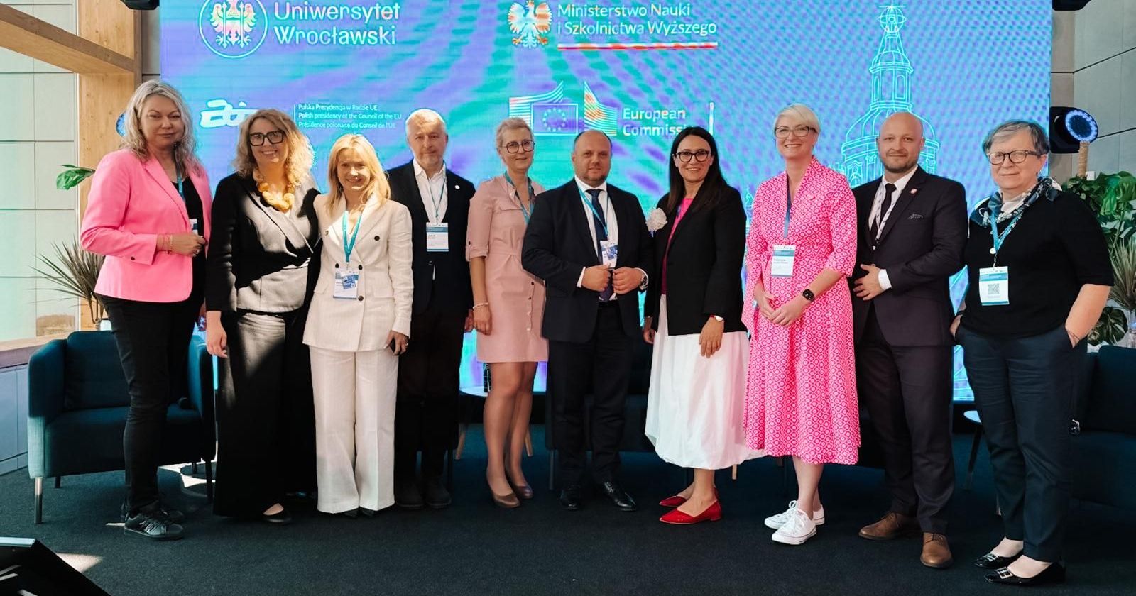 European Alliances at the Forum