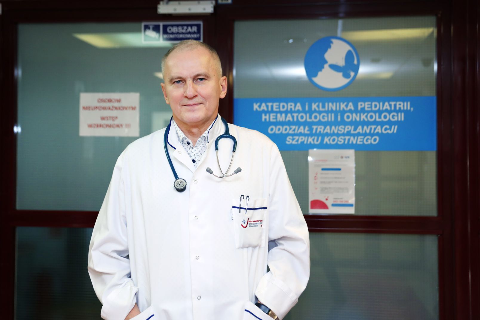 Portret prof. dr. hab. Jana Styczyńskiego, transplantologa z Collegium Medicum UMK.