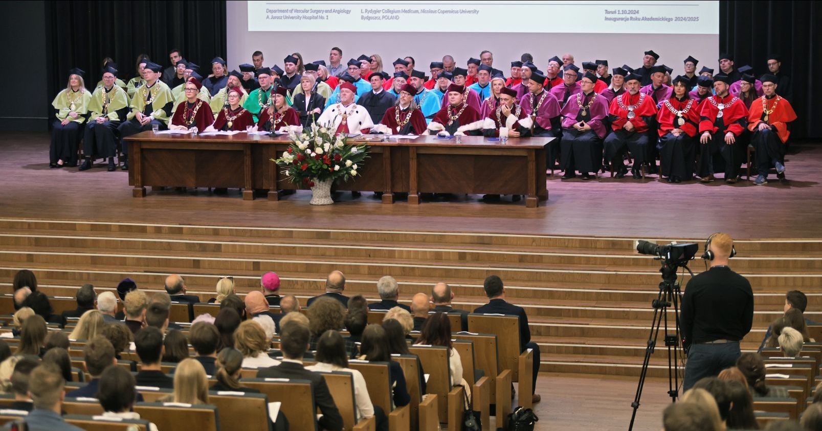 The programme of the main inaugural events included, among other things, the matriculation of the first-year students and awards for achievements in the past academic year, in addition to official speeches