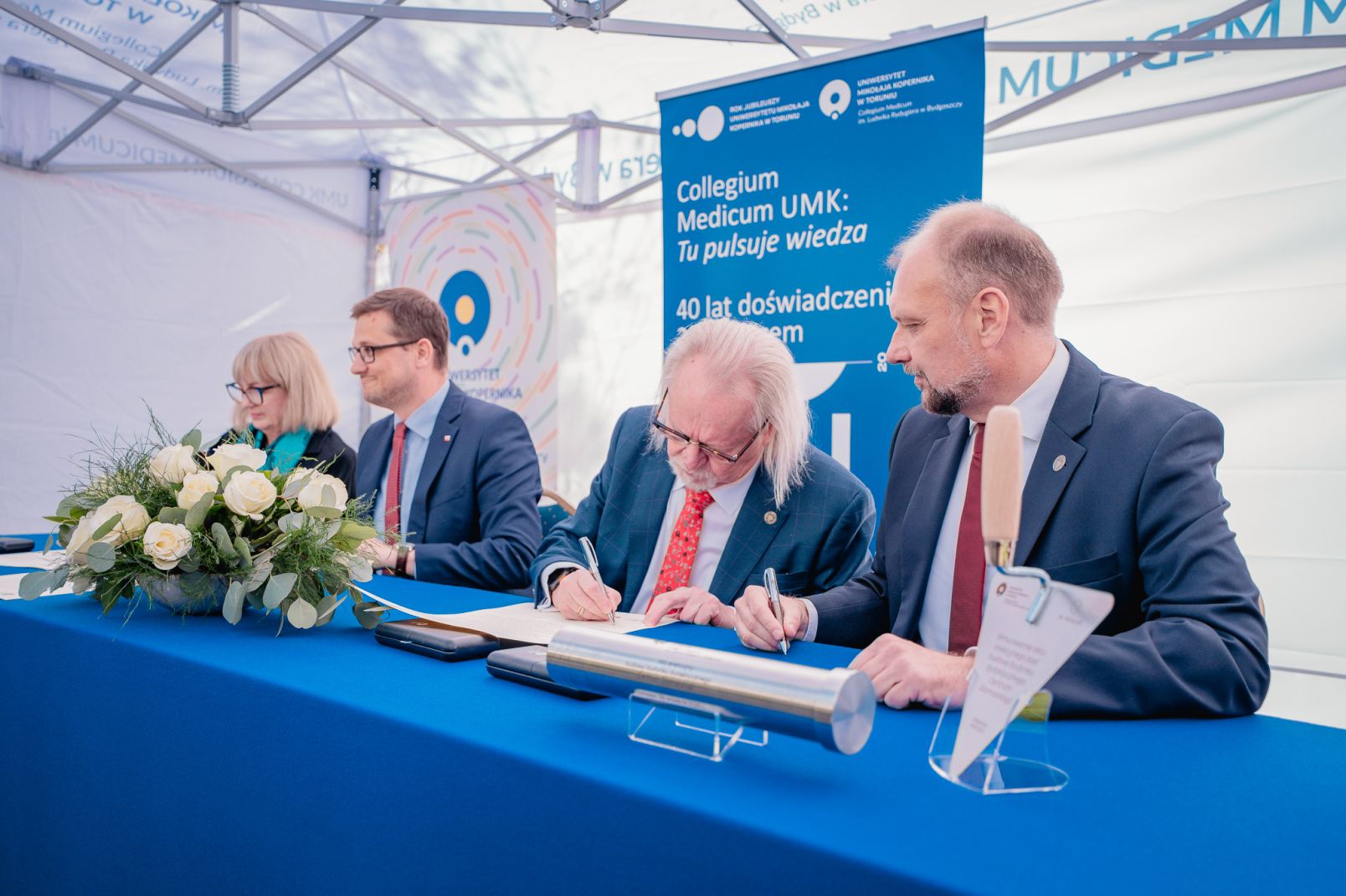 Iwona Waszkiewicz, Deputy Mayor of Bydgoszcz, Michał Sztybel, Voivode of the Kujawsko-Pomorskie Voivodeship, Prof. Andrzej Tretyn Rector of the NCU, Prof. Dariusz Grzanka, Vice-Rector for Collegium Medicum NCU