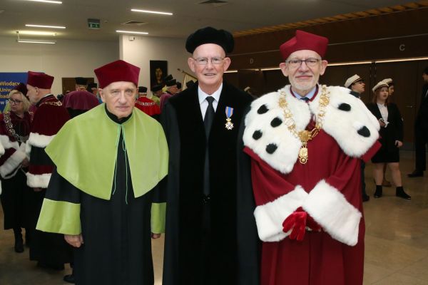 Prof. Jan Reedijk doktorem honoris causa UMK (20.02.2023, Aula UMK) [fot. Andrzej Romański] Kliknij, aby powiększyć zdjęcie