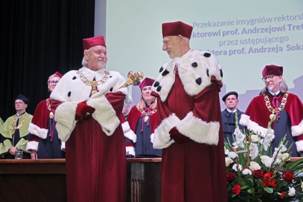 Inauguracja roku akademickiego 2024/2025 (1.10.2024) [fot. Andrzej Romański] Kliknij, aby powiększyć zdjęcie