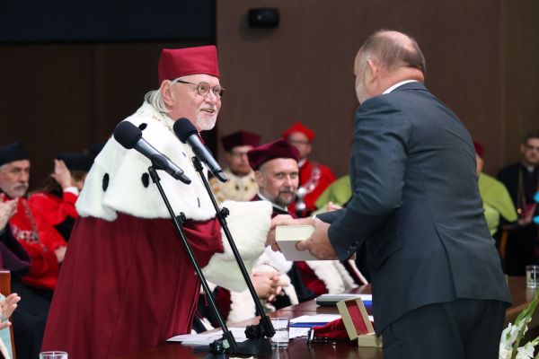 Inauguracja roku akademickiego 2024/2025 (1.10.2024) [fot. Andrzej Romański] Kliknij, aby powiększyć zdjęcie