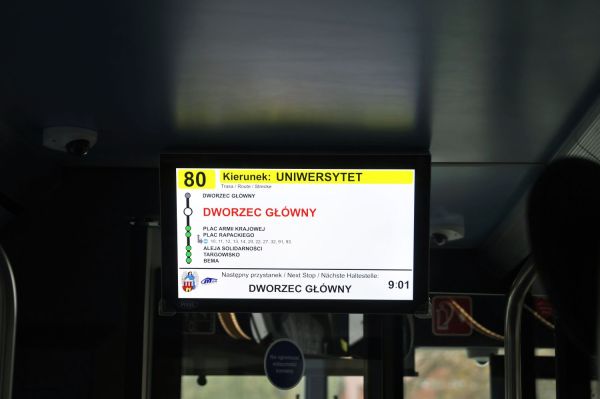 Otwarcie linii autobusowej nr 80 i przejazd władz UMK i Torunia (12.11.2024) [fot. Andrzej Romański] Kliknij, aby powiększyć zdjęcie