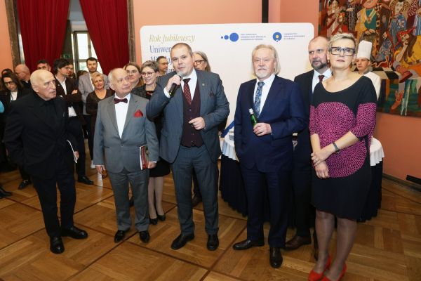 Jubileusze Collegium Medicum UMK uroczystość w Bydgoszczy (Filharmonia Pomorska,  25.11.2024) [fot. Andrzej Romański] Kliknij, aby powiększyć zdjęcie