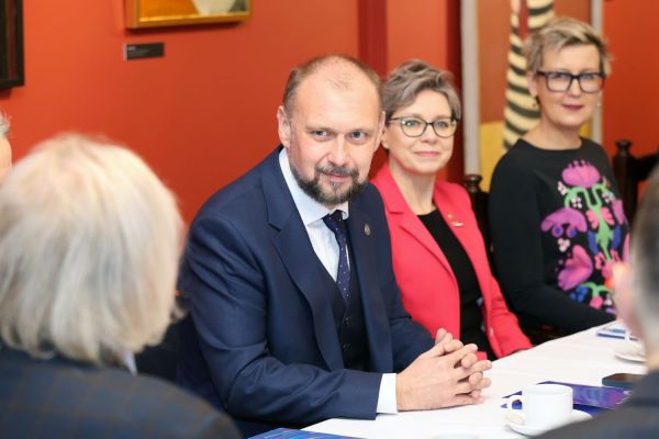 Spotkanie władz UMK i Uniwersytetu Kazimierza Wielkiego w Bydgoszczy (Collegium Maximum, 16.12.2024) [fot. Andrzej Romański] Kliknij, aby powiększyć zdjęcie