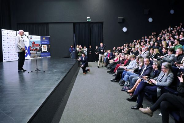 Wernisaż wystawy "Wyśniony Świat" Jacka Yerki  (Od Nowa, 20.01.2025) [fot. Andrzej Romański] Kliknij, aby powiększyć zdjęcie