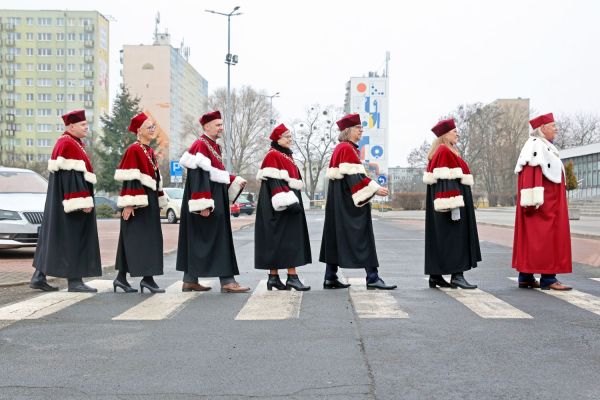 Uroczystość Święta Uniwersytetu jubileusz 80-lecia UMK (19.02.2025) [fot. Andrzej Romański] Kliknij, aby powiększyć zdjęcie