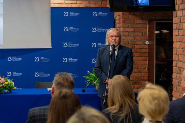 Podpisanie umowy na budowę Centrum Stomatologii UMK [fot. Mariusz Kowalikowski] Kliknij, aby powiększyć zdjęcie