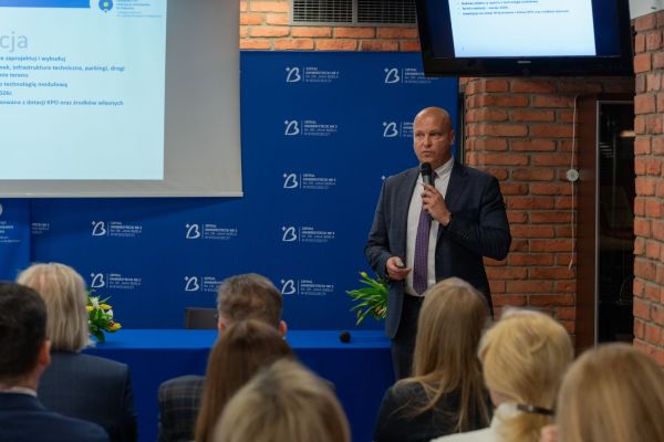 Podpisanie umowy na budowę Centrum Stomatologii UMK [fot. Mariusz Kowalikowski] Kliknij, aby powiększyć zdjęcie