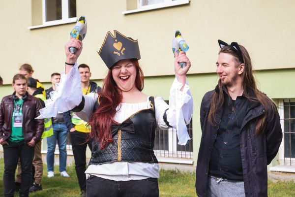 Piernikalia 2025 pochód ulicami miasta (16.05.2025) [fot. Andrzej Romański] Kliknij, aby powiększyć zdjęcie