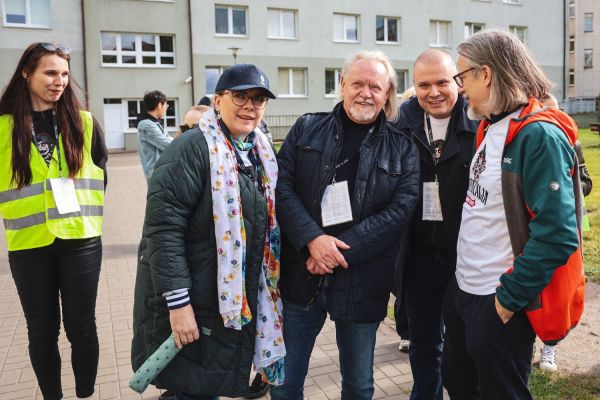 Piernikalia 2025 pochód ulicami miasta (16.05.2025) [fot. Andrzej Romański] Kliknij, aby powiększyć zdjęcie