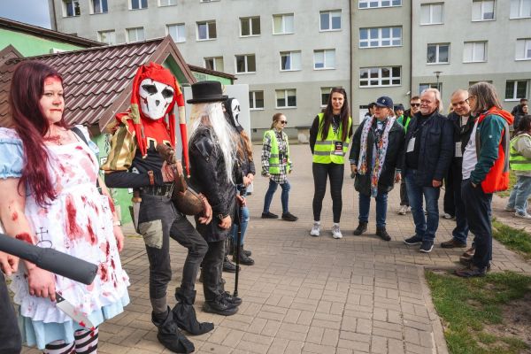 Piernikalia 2025 pochód ulicami miasta (16.05.2025) [fot. Andrzej Romański] Kliknij, aby powiększyć zdjęcie