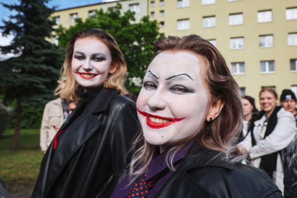 Piernikalia 2025 pochód ulicami miasta (16.05.2025) [fot. Andrzej Romański] Kliknij, aby powiększyć zdjęcie