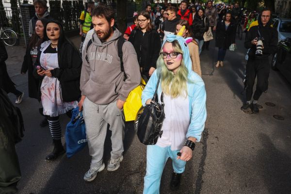 Piernikalia 2025 pochód ulicami miasta (16.05.2025) [fot. Andrzej Romański] Kliknij, aby powiększyć zdjęcie