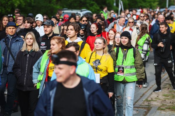 Piernikalia 2025 pochód ulicami miasta (16.05.2025) [fot. Andrzej Romański] Kliknij, aby powiększyć zdjęcie