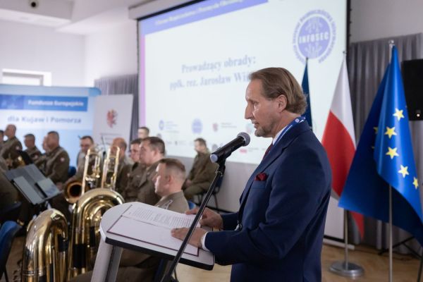  Kliknij, aby powiększyć zdjęcie