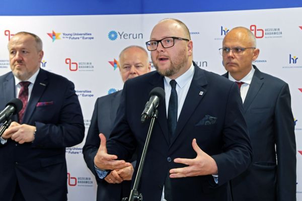 Wizyta Wiceministra Nauki i Szkolnictwa Wyższego Marka Gzika  (29.05.2025)  [fot. Andrzej Romański] Kliknij, aby powiększyć zdjęcie