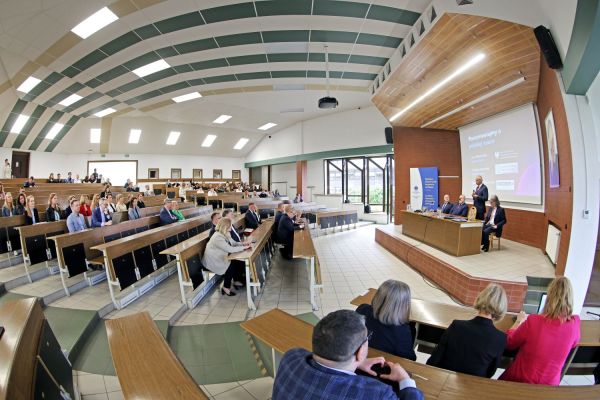 Wizyta Wiceministra Nauki i Szkolnictwa Wyższego Marka Gzika  (29.05.2025)  [fot. Andrzej Romański] Kliknij, aby powiększyć zdjęcie
