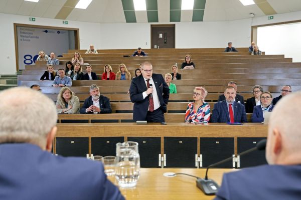 Wizyta Wiceministra Nauki i Szkolnictwa Wyższego Marka Gzika  (29.05.2025)  [fot. Andrzej Romański] Kliknij, aby powiększyć zdjęcie