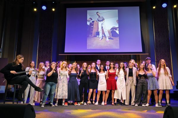 Zakończenie kursu "zerówka" Studium Kultury i Języka Polskiego dla Obcokrajowców [fot. Andrzej Romański] Kliknij, aby powiększyć zdjęcie