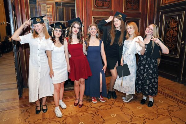 Zakończenie kursu "zerówka" Studium Kultury i Języka Polskiego dla Obcokrajowców [fot. Andrzej Romański] Kliknij, aby powiększyć zdjęcie