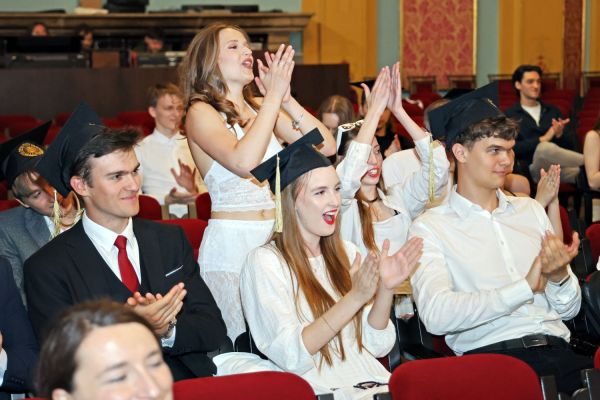 Zakończenie kursu "zerówka" Studium Kultury i Języka Polskiego dla Obcokrajowców [fot. Andrzej Romański] Kliknij, aby powiększyć zdjęcie