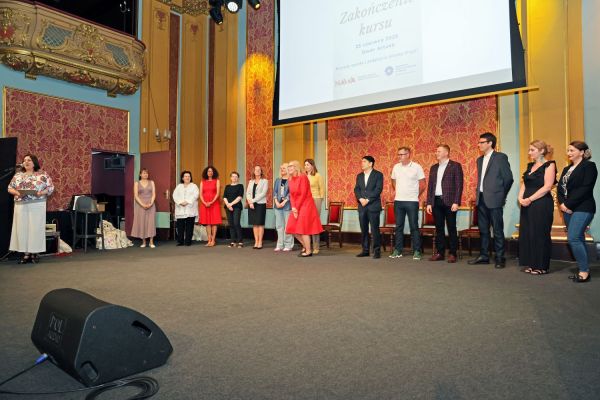 Zakończenie kursu "zerówka" Studium Kultury i Języka Polskiego dla Obcokrajowców [fot. Andrzej Romański] Kliknij, aby powiększyć zdjęcie