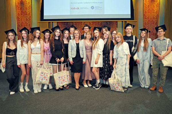 Zakończenie kursu "zerówka" Studium Kultury i Języka Polskiego dla Obcokrajowców [fot. Andrzej Romański] Kliknij, aby powiększyć zdjęcie