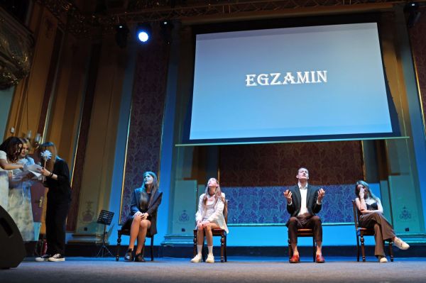 Zakończenie kursu "zerówka" Studium Kultury i Języka Polskiego dla Obcokrajowców [fot. Andrzej Romański] Kliknij, aby powiększyć zdjęcie