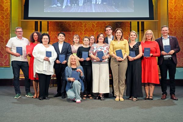 Zakończenie kursu "zerówka" Studium Kultury i Języka Polskiego dla Obcokrajowców [fot. Andrzej Romański] Kliknij, aby powiększyć zdjęcie