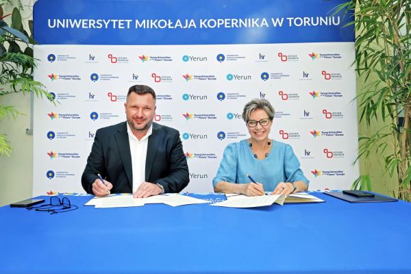 Umowa w spr obiegu papieru z firmą Miklan-Ryza  (ICNT, 01.07.2025) [fot. Andrzej Romański] Kliknij, aby powiększyć zdjęcie