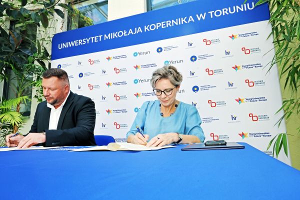 Umowa w spr obiegu papieru z firmą Miklan-Ryza  (ICNT, 01.07.2025) [fot. Andrzej Romański] Kliknij, aby powiększyć zdjęcie