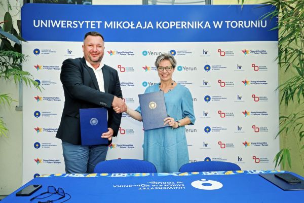 Umowa w spr obiegu papieru z firmą Miklan-Ryza  (ICNT, 01.07.2025) [fot. Andrzej Romański] Kliknij, aby powiększyć zdjęcie