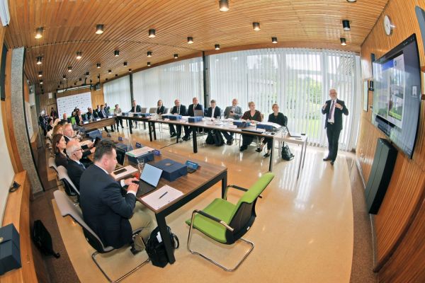 Umowa o powołaniu Polskiego Konsorcjum projektu SKA Observatory (SKAO) (Piwnice.15.09.2025) [fot. Andrzej Romański] Kliknij, aby powiększyć zdjęcie