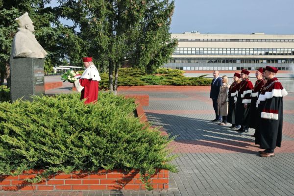  Kliknij, aby powiększyć zdjęcie