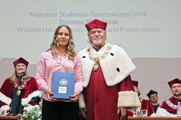  Kliknij, aby powiększyć zdjęcie