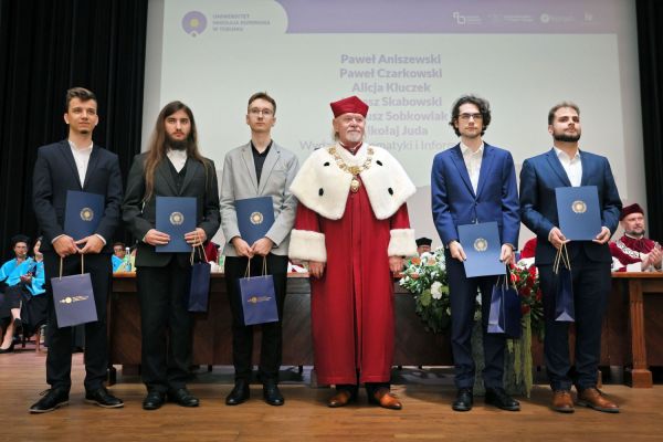  Kliknij, aby powiększyć zdjęcie