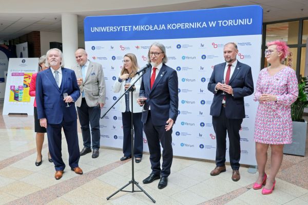  Kliknij, aby powiększyć zdjęcie