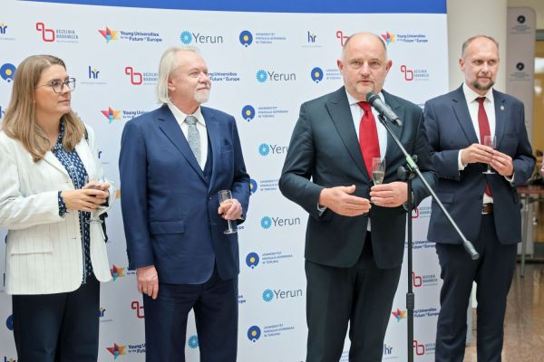  Kliknij, aby powiększyć zdjęcie
