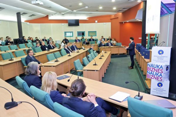  Kliknij, aby powiększyć zdjęcie