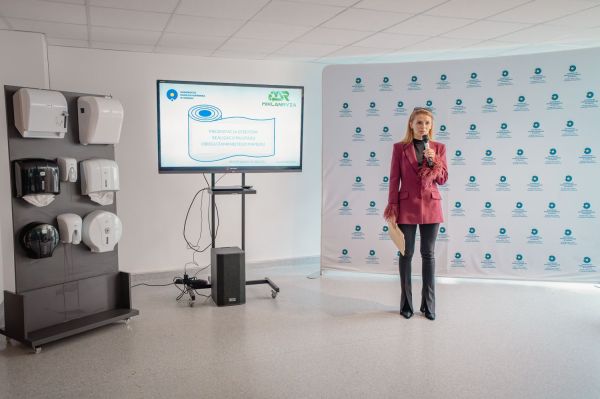 Kliknij, aby powiększyć zdjęcie