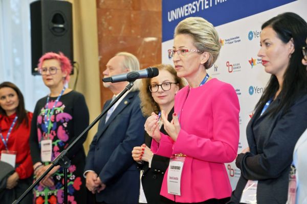  Click to enlarge image