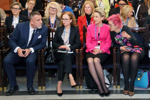  Click to enlarge image