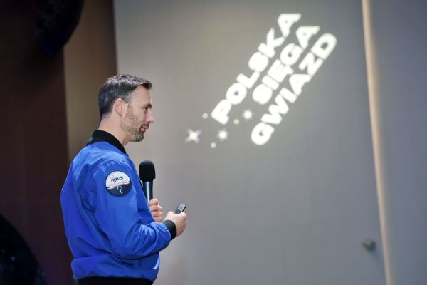 Astronauta Sławosz Uznański-Wiśniewski na UMK (Aula UMK, 20.11.2025) [fot. Andrzej Romański] Kliknij, aby powiększyć zdjęcie