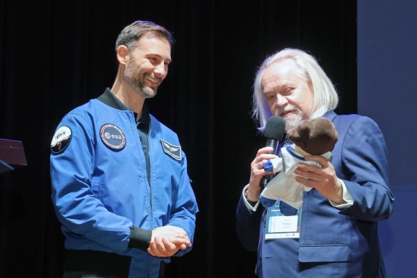 Astronauta Sławosz Uznański-Wiśniewski na UMK (Aula UMK, 20.11.2025) [fot. Andrzej Romański] Kliknij, aby powiększyć zdjęcie