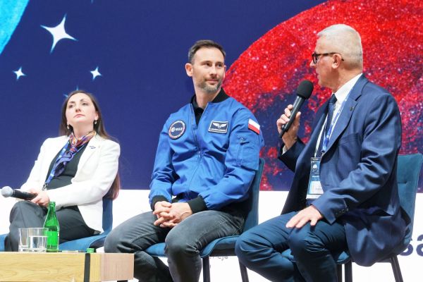 Astronauta Sławosz Uznański-Wiśniewski na UMK (Aula UMK, 20.11.2025) [fot. Andrzej Romański] Kliknij, aby powiększyć zdjęcie
