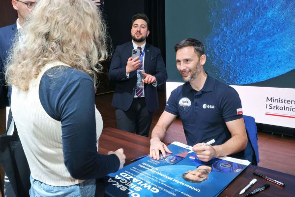 Astronauta Sławosz Uznański-Wiśniewski na UMK (Aula UMK, 20.11.2025) [fot. Andrzej Romański] Kliknij, aby powiększyć zdjęcie